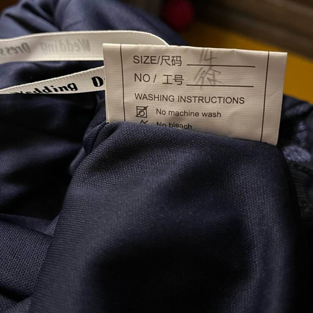 Full length navy lace trumpet formal dress size 14, new - Picture 8 of 9